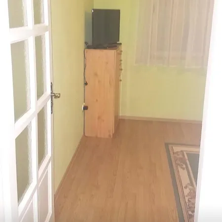 Gabe'S Nest Apartment Urom Exterior photo