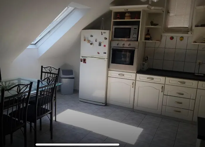 Gabe\'S Nest